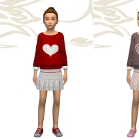 Rouge vif ou marron glacé pour ces ensembles qui restent girly