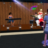 Le bar intérieur - la scène de concert