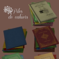 Piles-de-cahiers